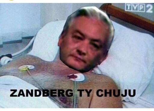 biedron w szpitalnym łóżku z tym tekstem